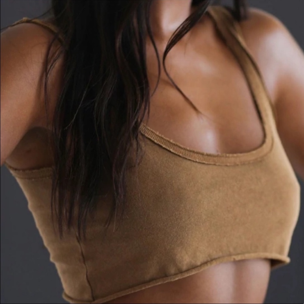 Noah brown sporty crop